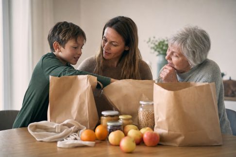 Optimiser les achats groupés en famille : avantages, limites et conseils