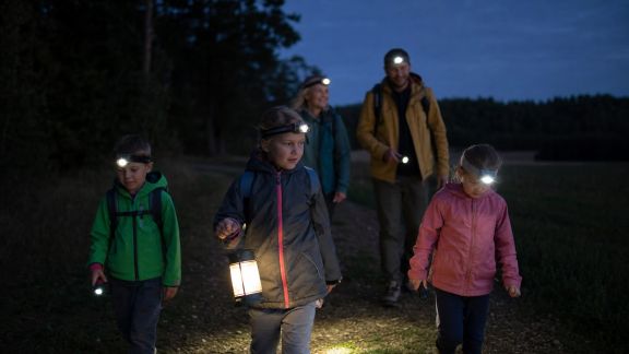 Randonnée nocturne : une aventure originale à vivre avec les enfants