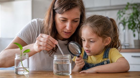 Accompagner son enfant dans la découverte des sciences au quotidien