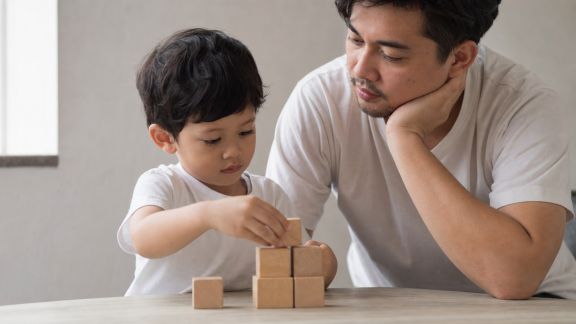Transmettre des valeurs sans imposer : accompagner pour mieux guider